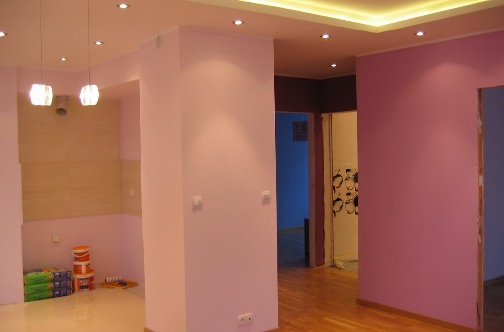 Wykończenie mieszkania – sufity podwieszane i wykończenie łazienki.